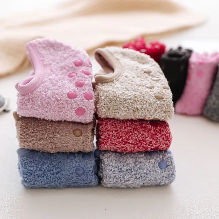 Custom Wholesale ankle soft cozy fluffy anti slip slipper floor socks