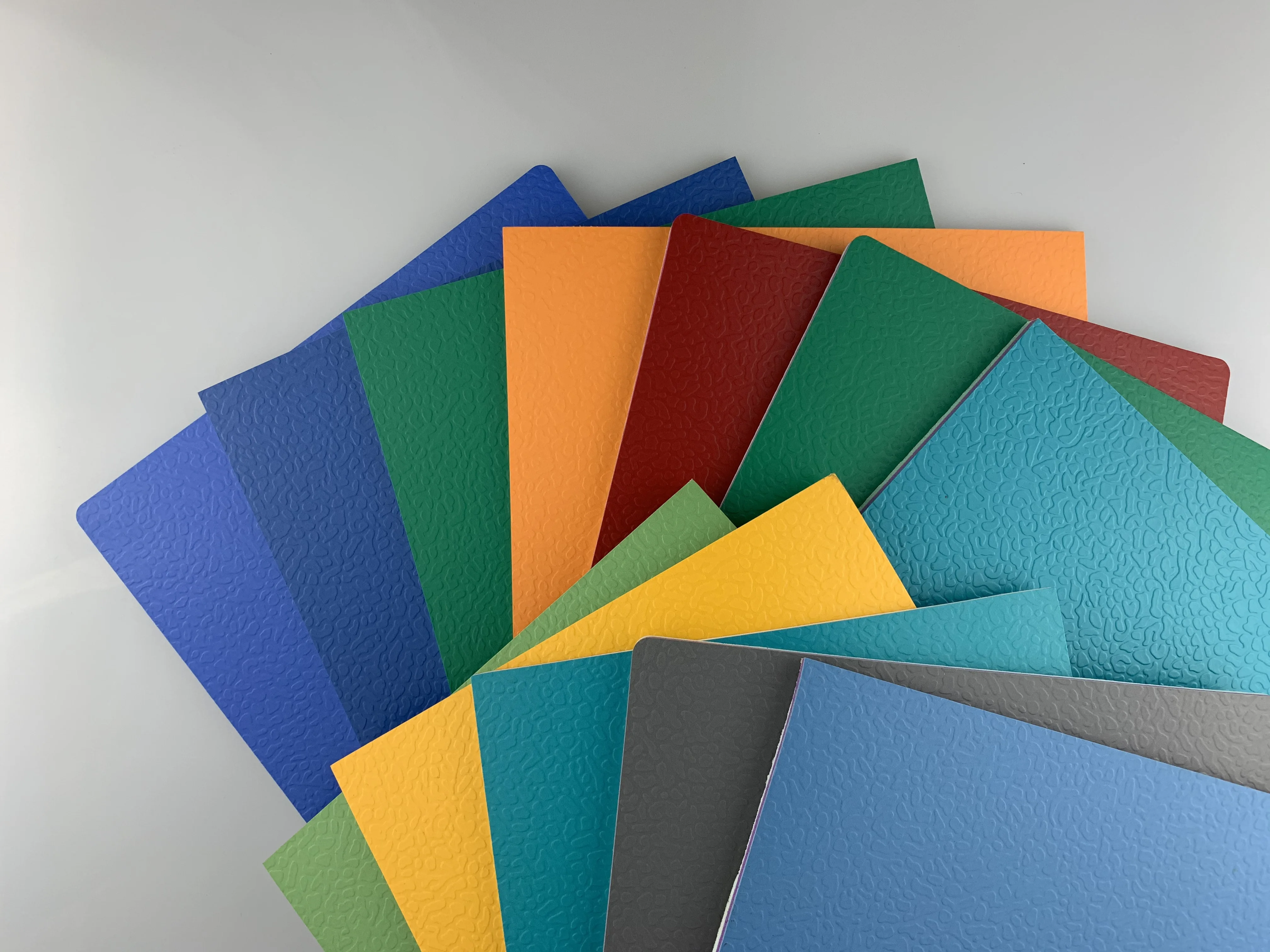 Non-slip PVC vinyl sports Table Tennis courts flooring Indoor sports flooring customized pvc sports flooring