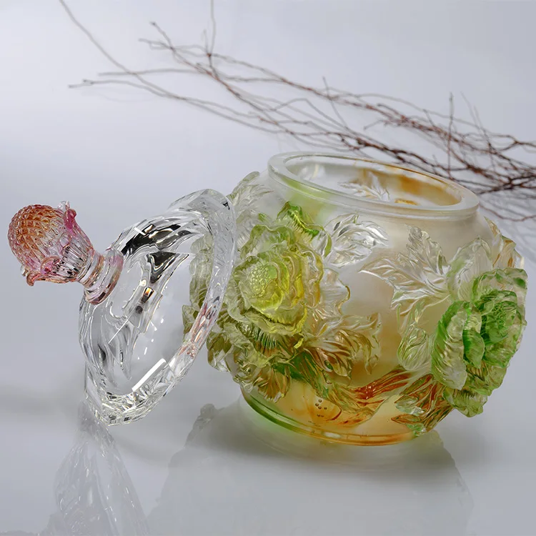 Unique beautiful Flower pattern Liuli Crystal Glass Candy Jar With Lid for home wedding decoration