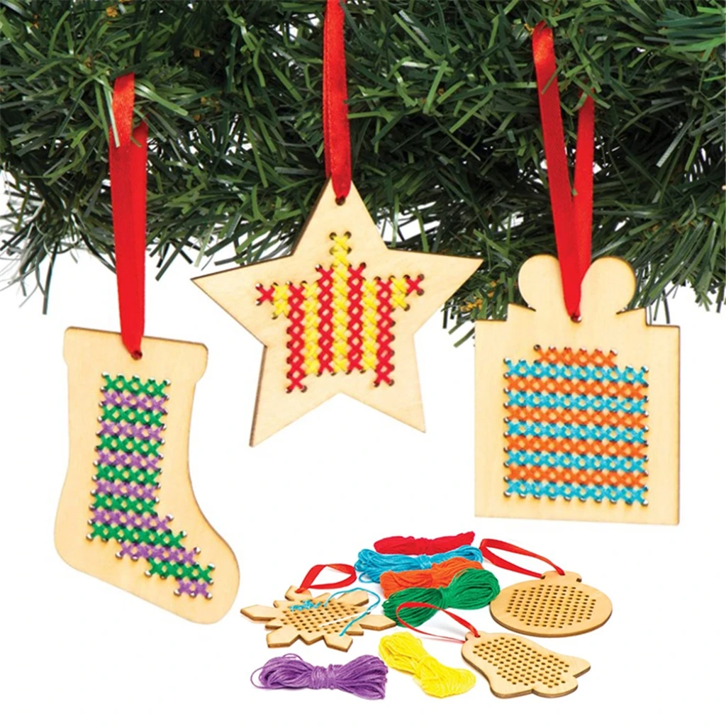 A Manufacturer Wholesale Christmas Wooden Decoration Cross Stitch Kits handicraft gifts