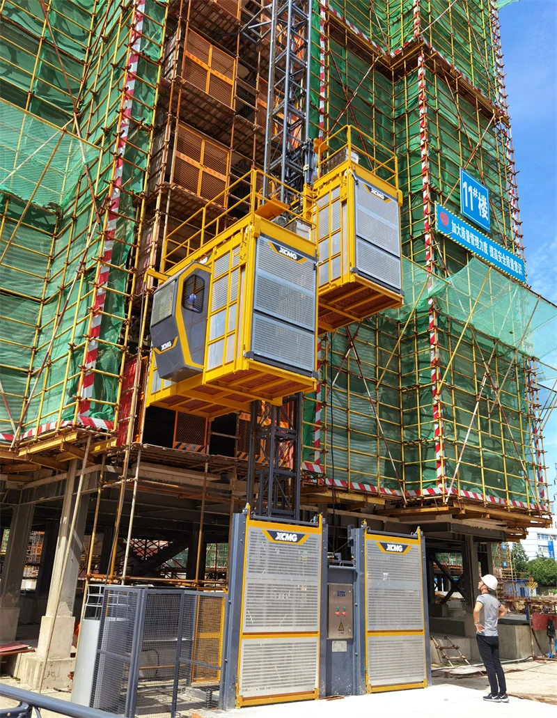 XCMG Official 2*2000kg Lifting Capacity SC200/200ES1 Double Cage Construction Hoist For Sale