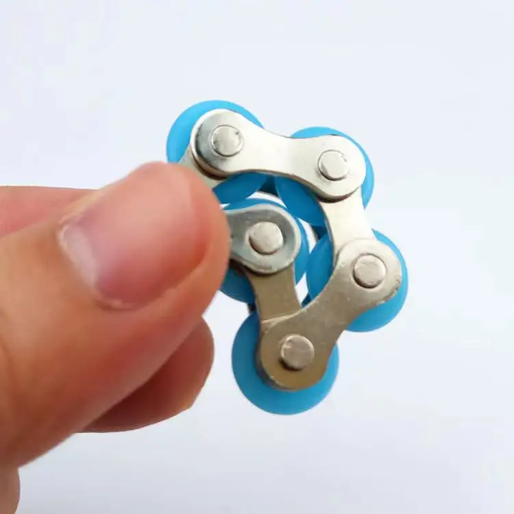 Mini Handheld Fidget Toy Set Six Roller Chain and Key Flippy Chain Bike Chain Fidget Stress Relief Toys