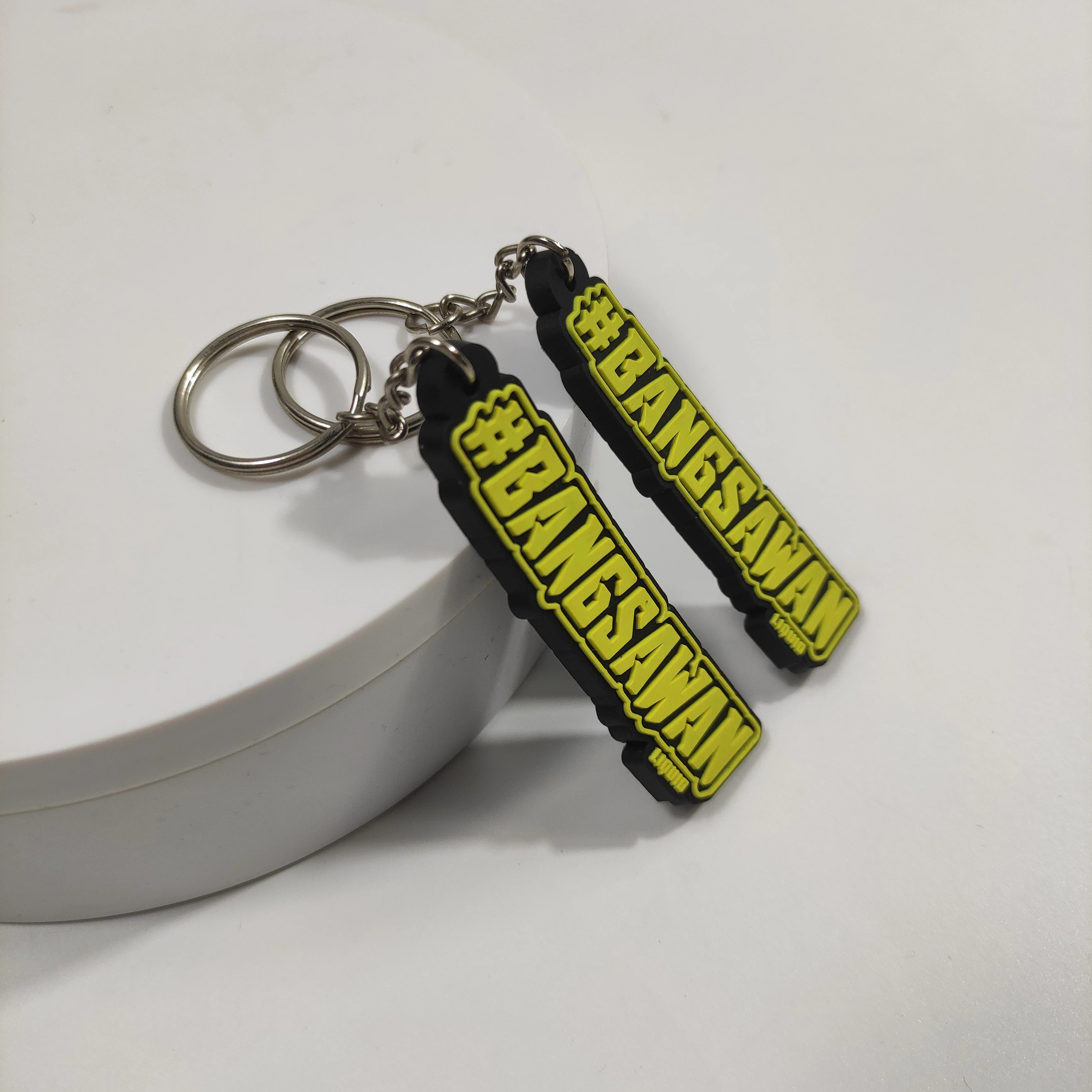 Custom Design 3D Silicone Keying Machine Soft Pvc Rubber Keychain for Souvenir GIfts key chian