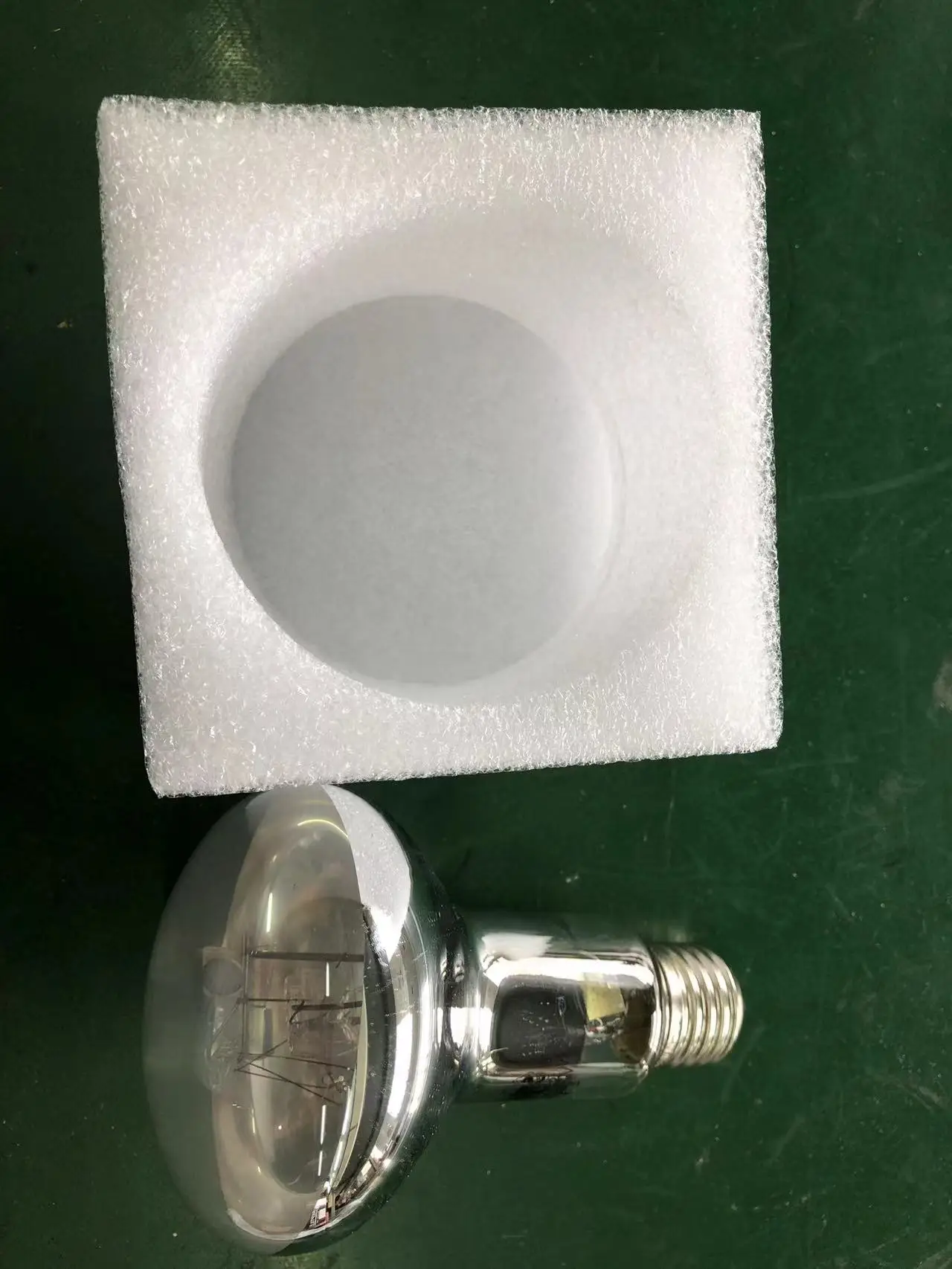 Full Spectrum UVA UVB Sun Lamp Self-Ballasted Vapor Light 100 Uvb Bulb for Reptile and Amphibian Use