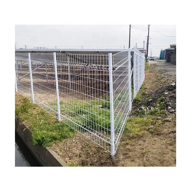 Chinese Supplier Modern Design PVC Coated Wire Mesh Garden Fence 2m Width