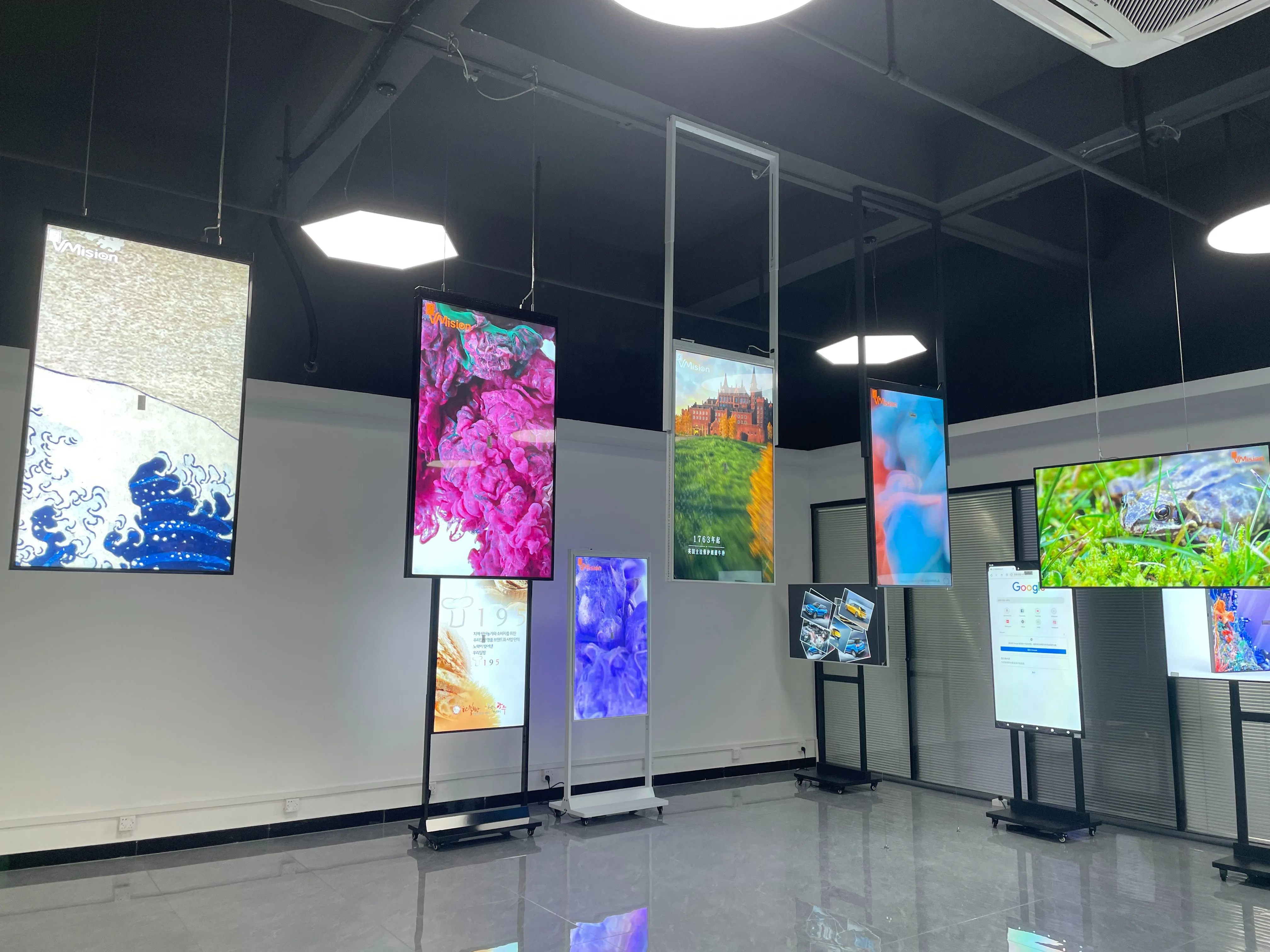 Shopping Center Hanging LCD Screen Commercial TV Digital Display Single and Double-sided Highlight Window Advertising Machine