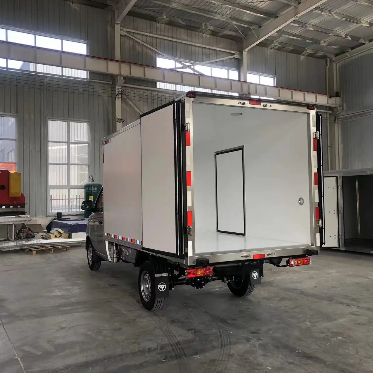 Hot sale Glass Fiber Reinforced Plastic FRP GRP Polyurethane PU Sandwich Panel for Truck Box