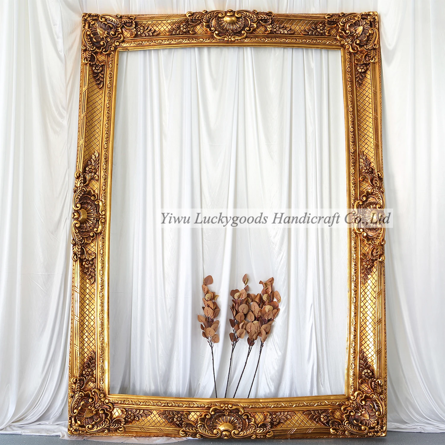 Wholesale 2M Wedding Decoration Flower Stand Backdrop New Gold Resin Frame With Flower Runner Wedding Shooting Background