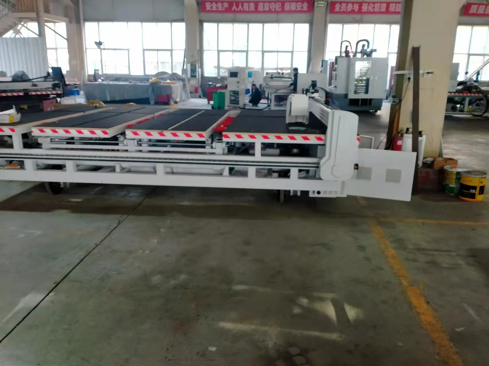 Automatic CNC glass cutting machine for glass making Full Auto Free Shape Processing  Tempered Glass  Machine