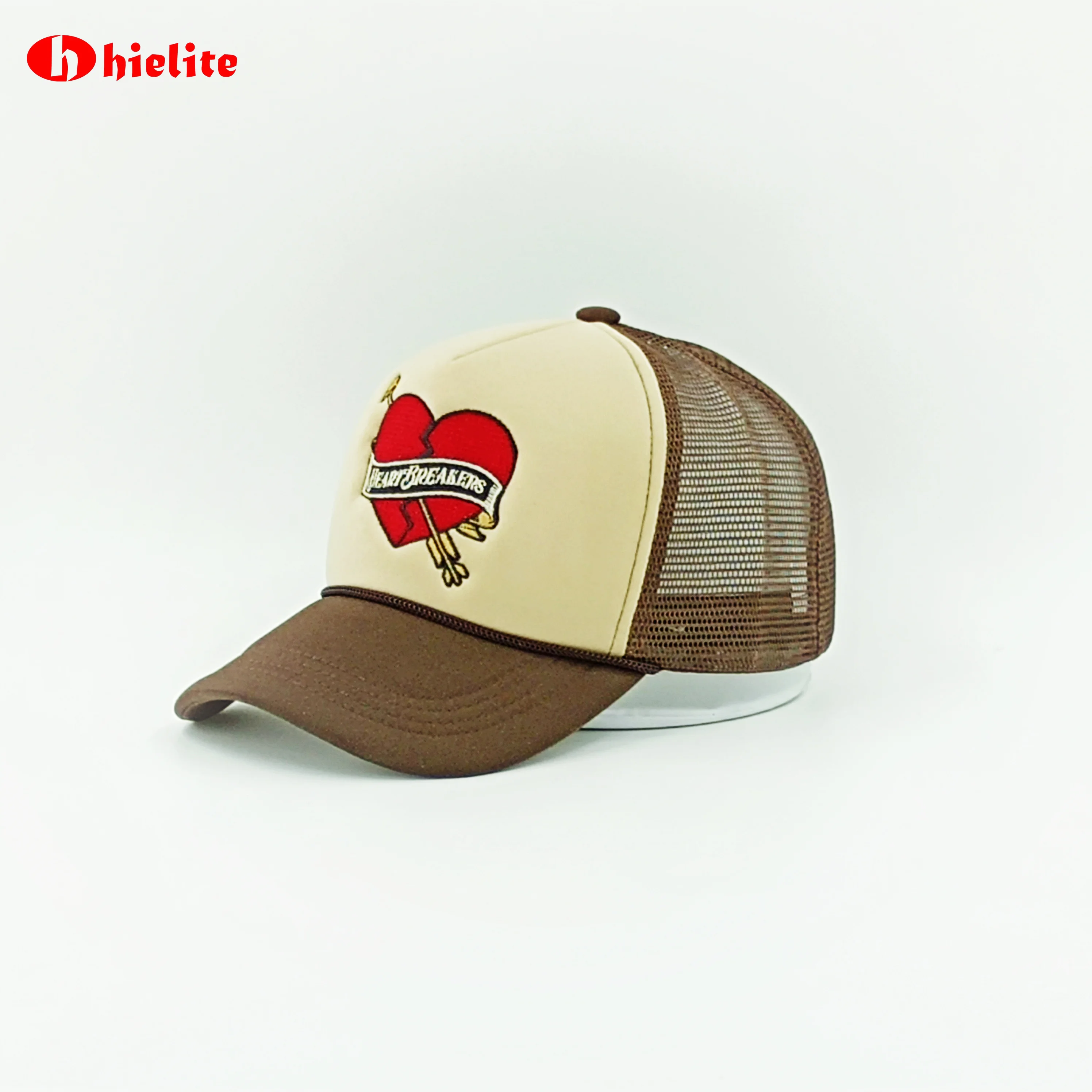 Designer Vintage 5-Panel Baseball Cap Embroidery Logo Mesh Hat Eco-Friendly Dye Custom Tracker Cap for Men and Women