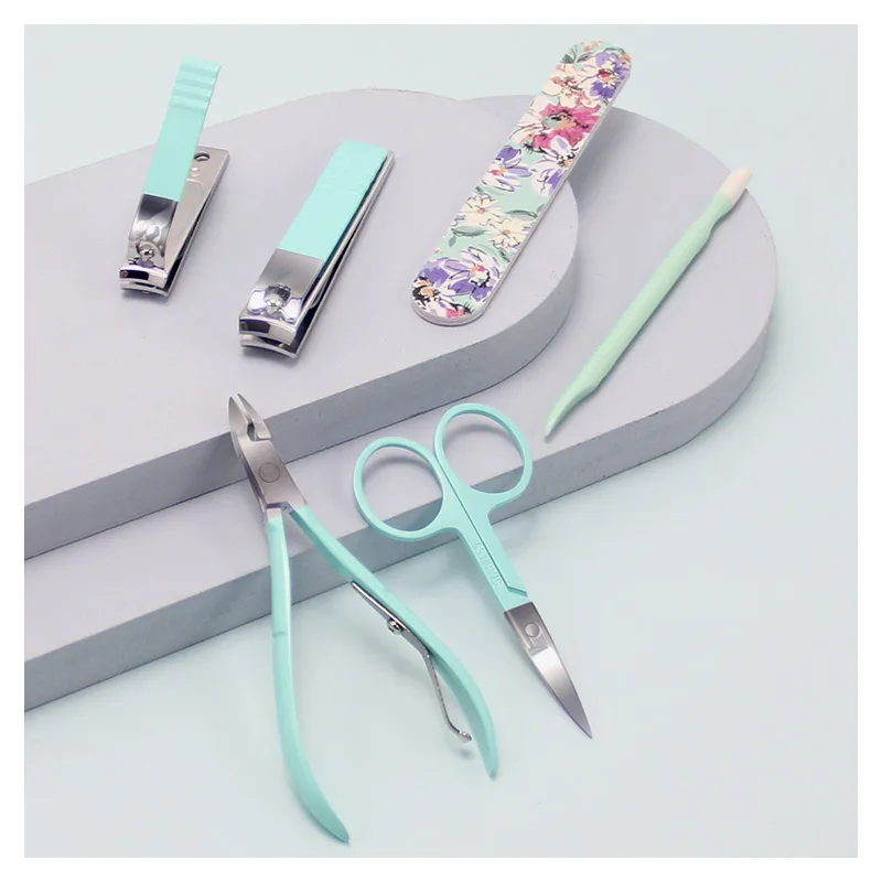 China Factory Professional Manicure Pedicure Set And Pedicure Bulk Logo Manicure Set Kids Mini Nail Manicure Set