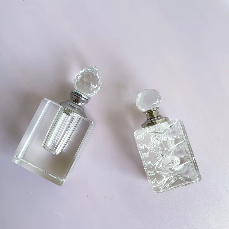 Wholesale new fashion 3ml square round crystal clear glass luxury essential oil perfume bottle for decoration and gifts