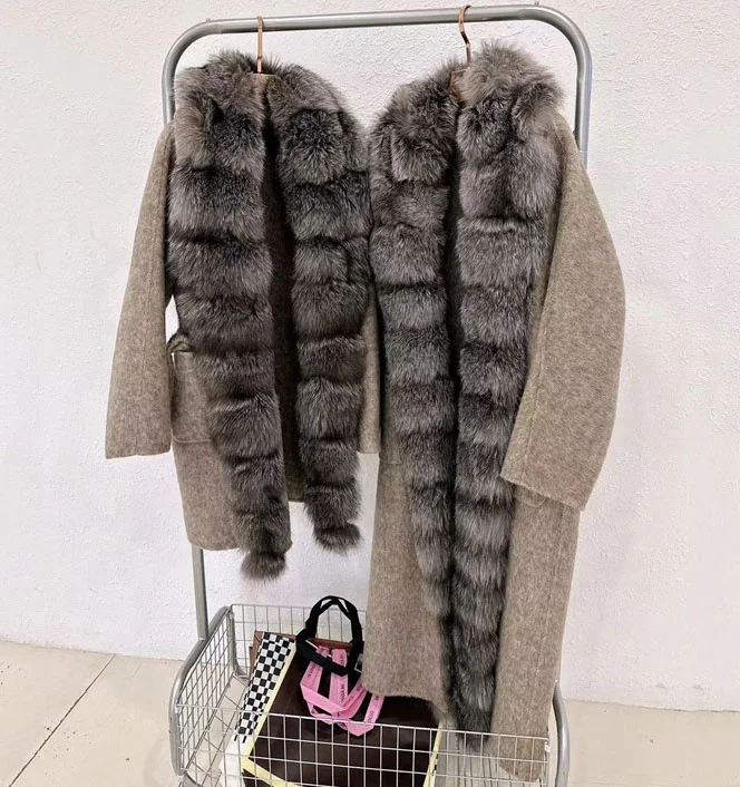 Luxurious apparel 2023 autumn winter over large silver fox long wool coat fashion women belted woollen coat with big fur t