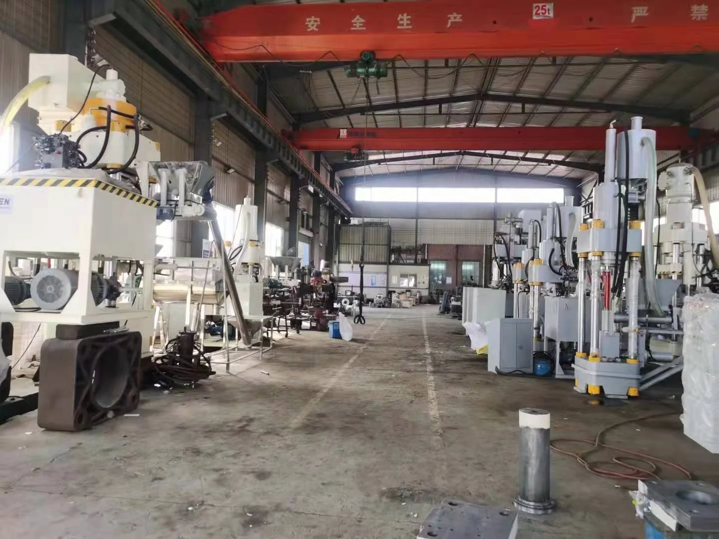 Farm Use Hydraulic Mineral Vitamin Licking Salt Block Press Equipment For Goat/cow/sheep