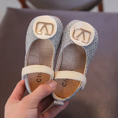 Кожаные туфли для девочек, Новинка весна-осень, детская обувь в Корейском стиле с мягкой подошвой и квадратным носком, модные туфли принцессы с бантом