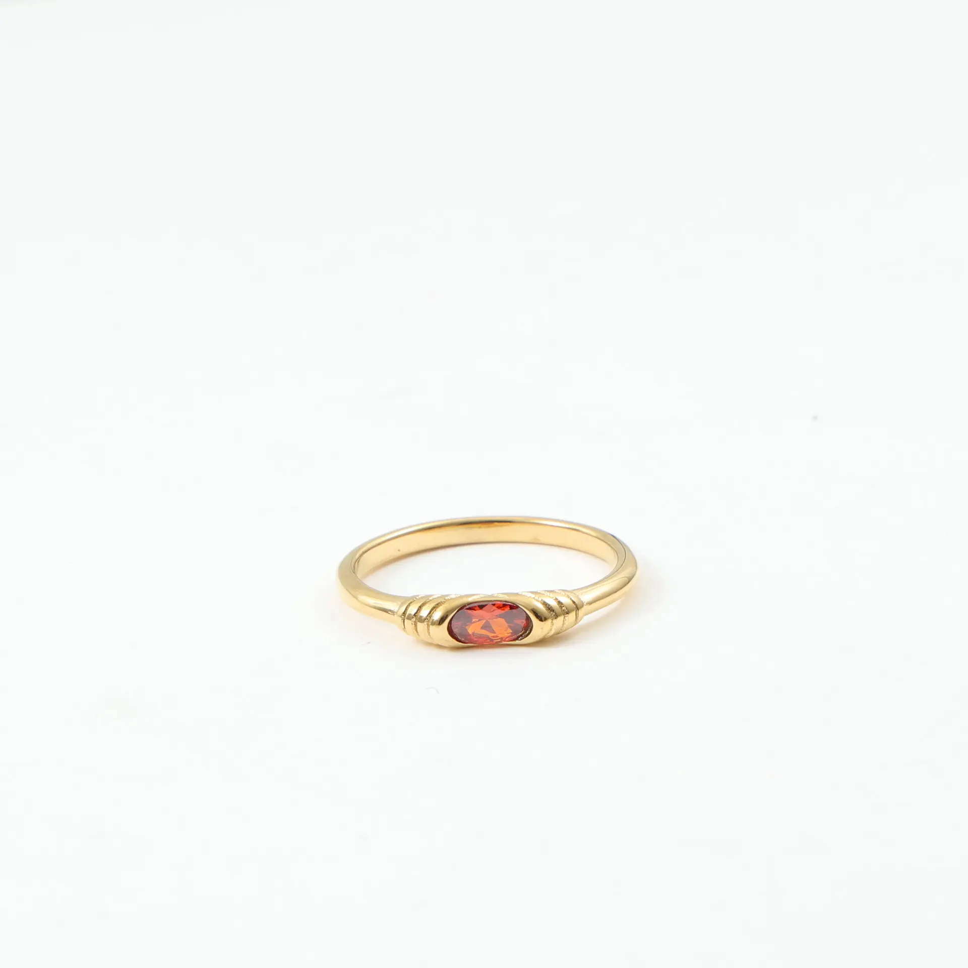R1120 High End 18K PVD Gold Plated Red Mini Goose Egg Zirconia Rings Vintage Crystal Stainless Steel Tarnish Free Jewelry