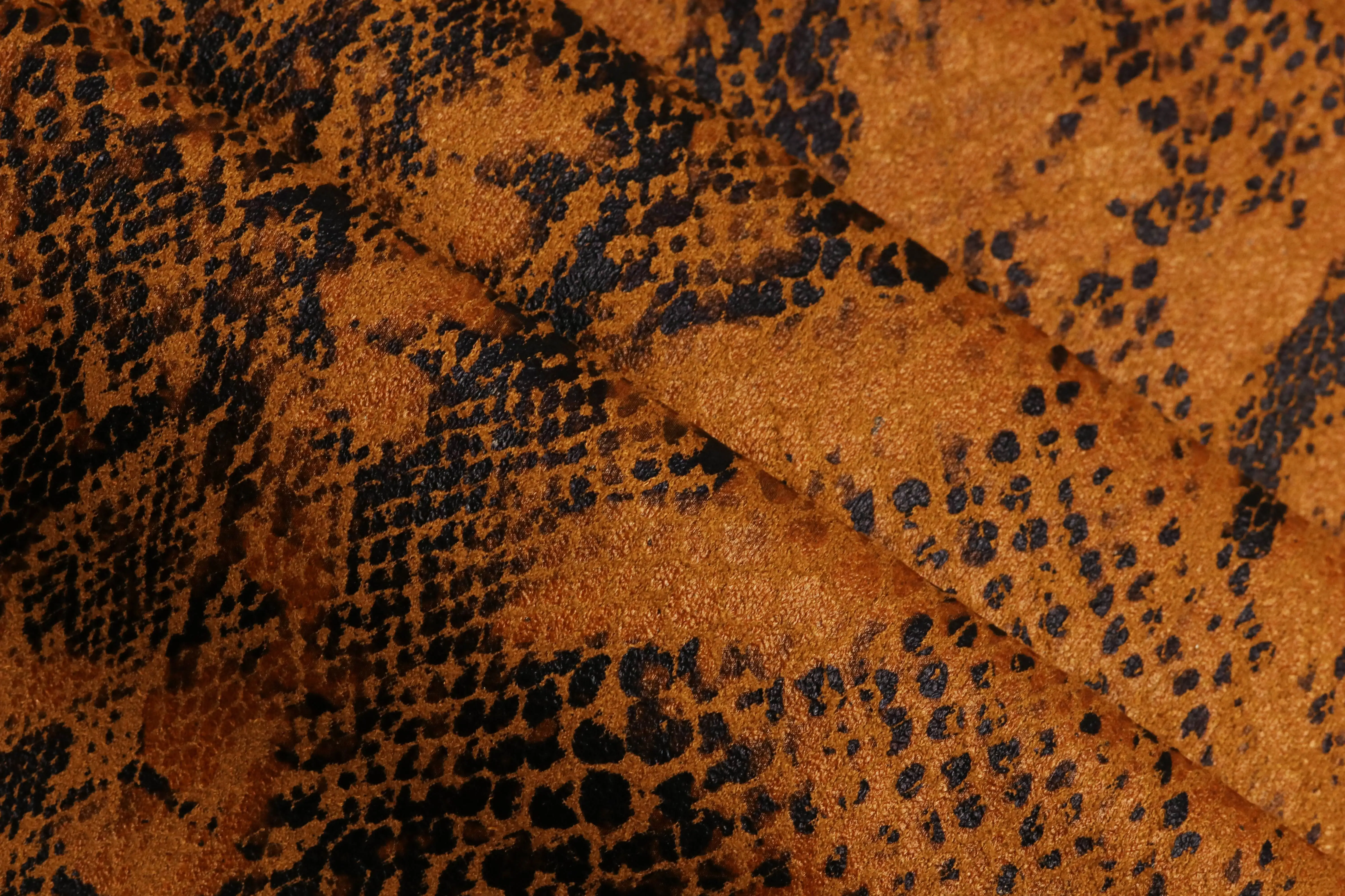 Hot Sell Micro Fiber Foil Printing Snake Skin Recycled Knitting Scuba Suede Fabric For Sofa
