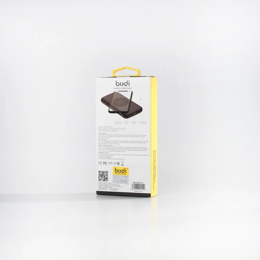 
2019 trending products promotional gift ultra slim portable powerbank with custom logo 10W black wireless Power Bank 10000mAh 