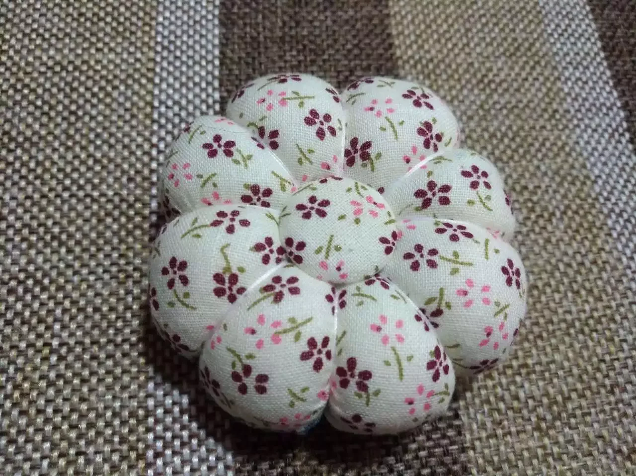 Countryside Flower Needle Insertion Cushion With With Elastic Wrist Strap  DIY Sewing Tool Pumpkin pin cushion