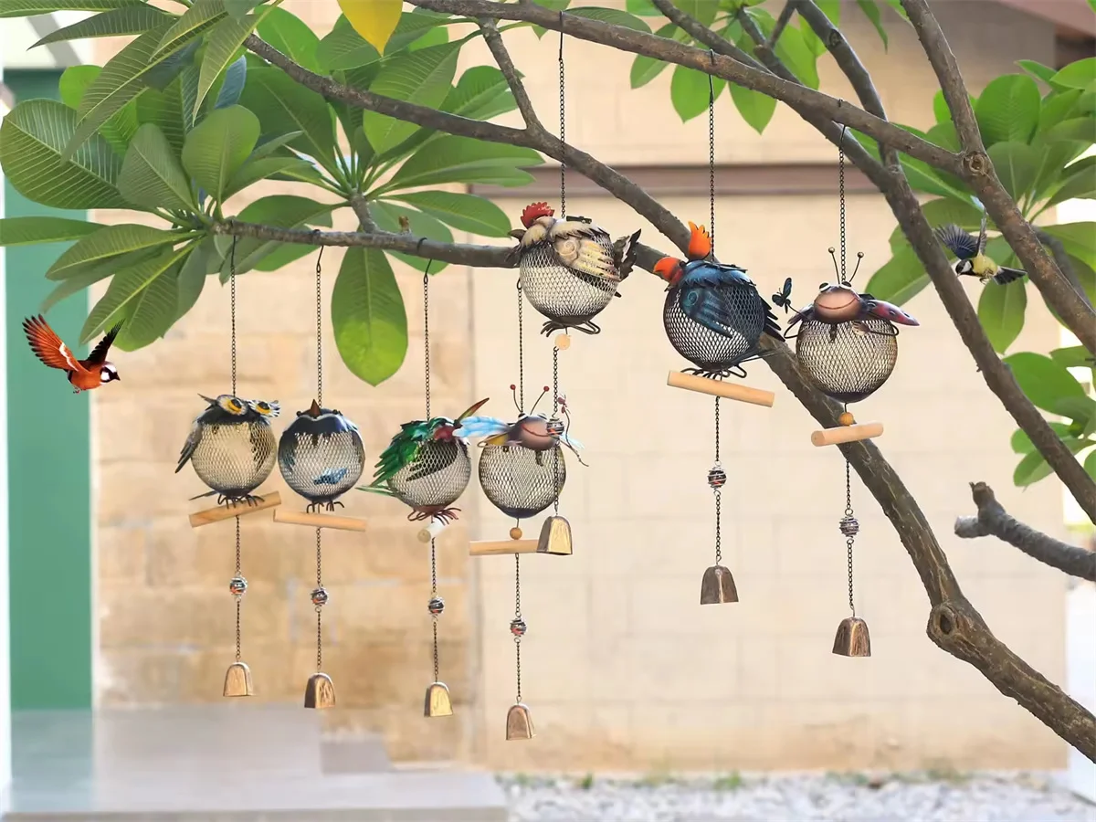 WILDMX Ladybug Shape Bird Feeder Cute Animal Garden Ornament Squirrel-proof Bird Feeder Decorative Garden Gift for Bird Lovers