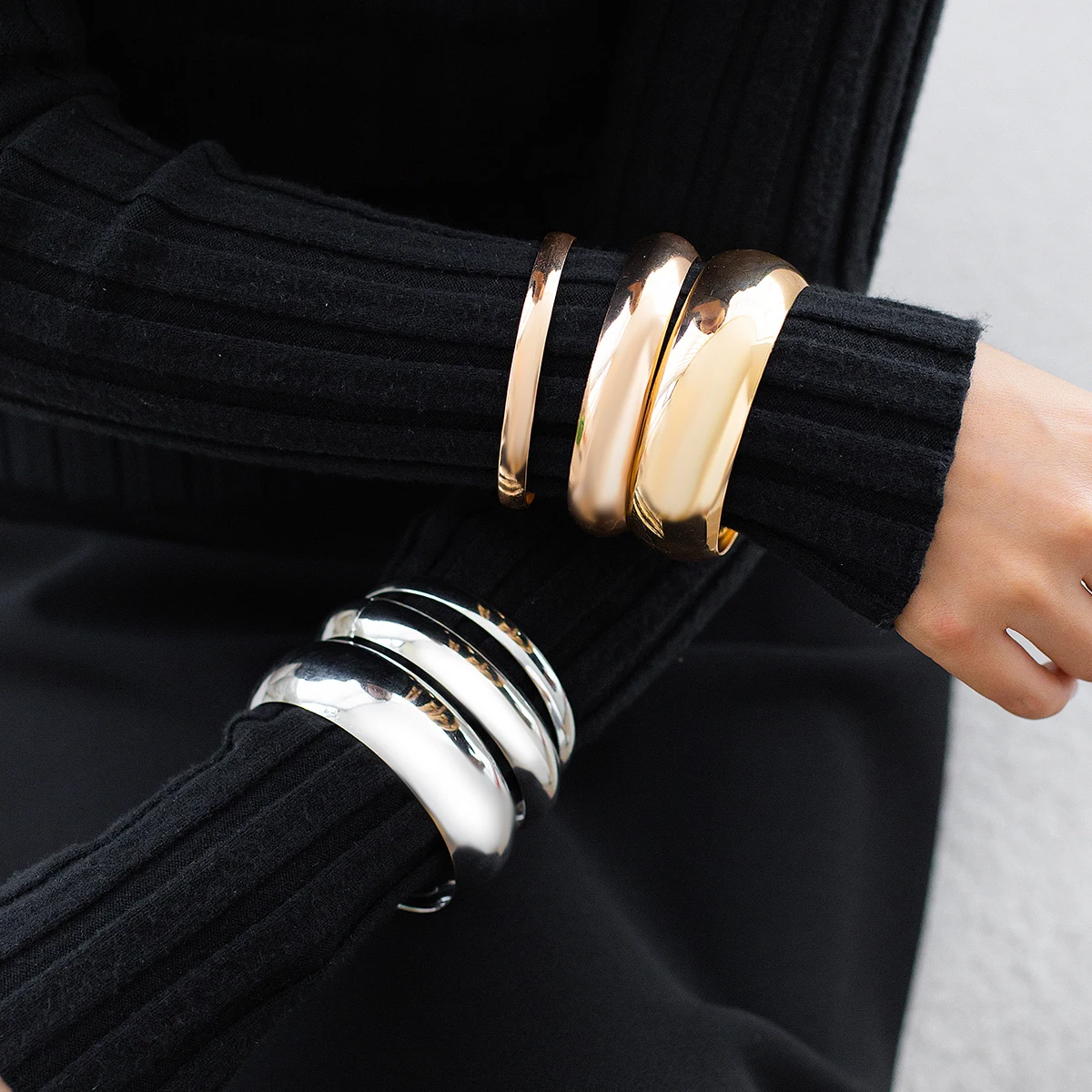 3Pcs/Set Fashion Arc Smooth Wide Bracelets for Women Trendy Lady Bracelets Bangles Set on Wrist Accessories Female Jewelry Gifts