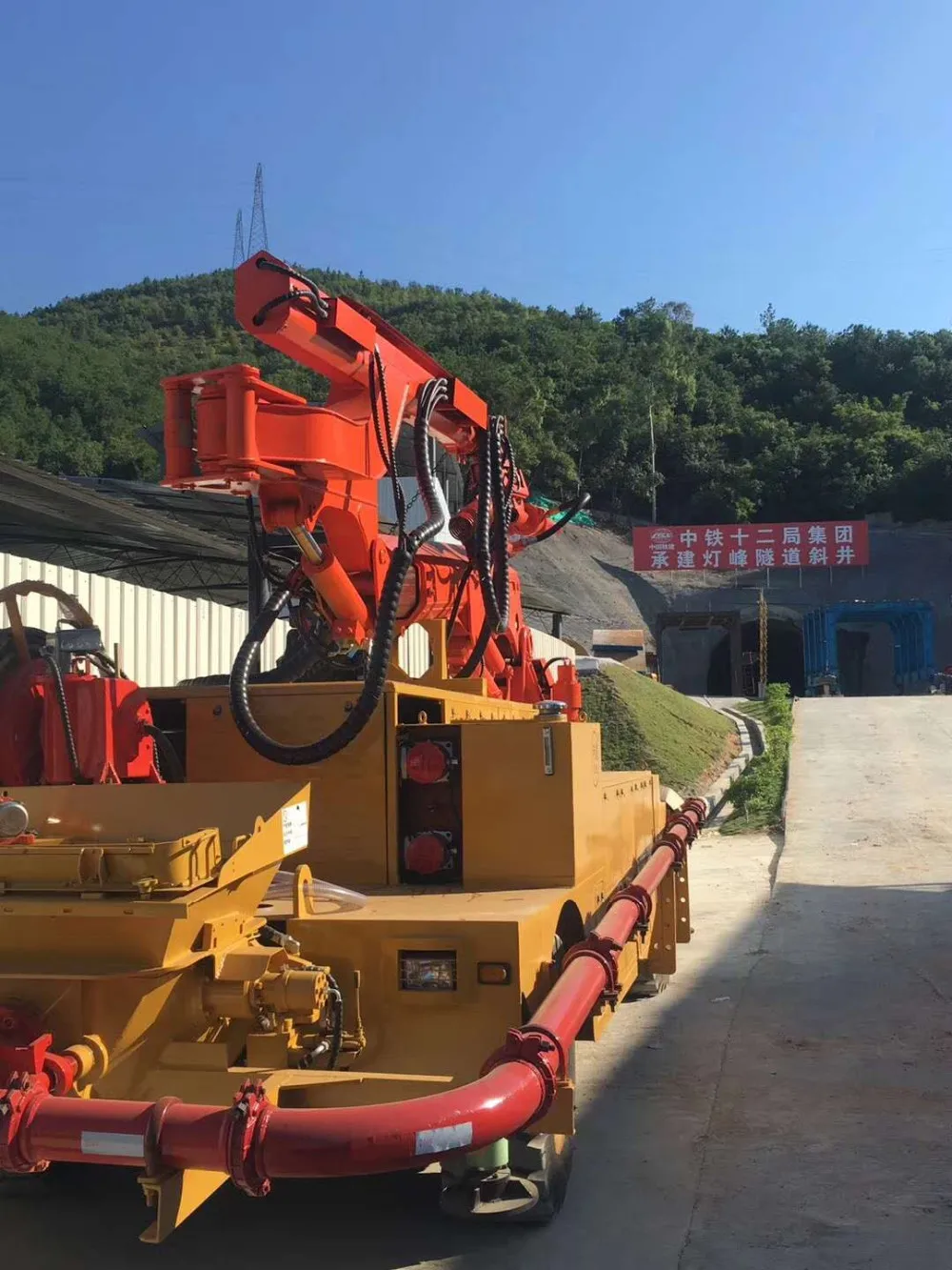 Low price sale of second-hand robotic arm rental refurbished manipulator second-hand concrete wet spraying trolley