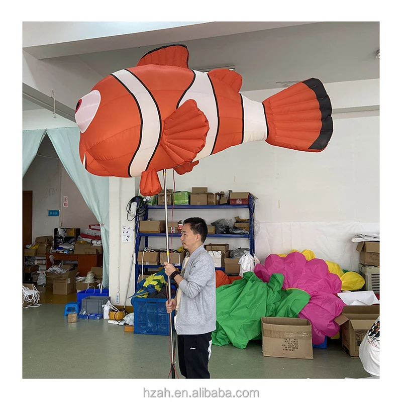 Giant inflatable clownfish puppet inflatable tropical fish model balloon for marine parade performance