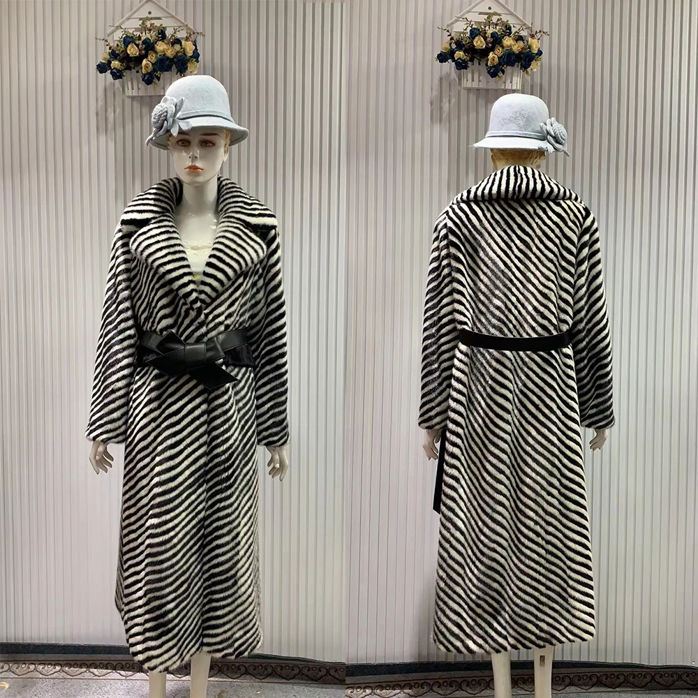 2023 women winter extra longer coat mink fur led out style black color with white turn down mink fur collar ladies mink jacket