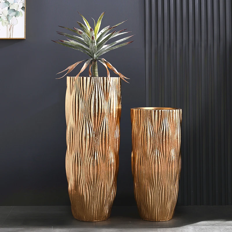 70/90cm Gold Flower Vases Home Decor Luxury Vases Flower Pots Factory Direct Sales Fiberglass Floor Vase Luxury Gold Planter