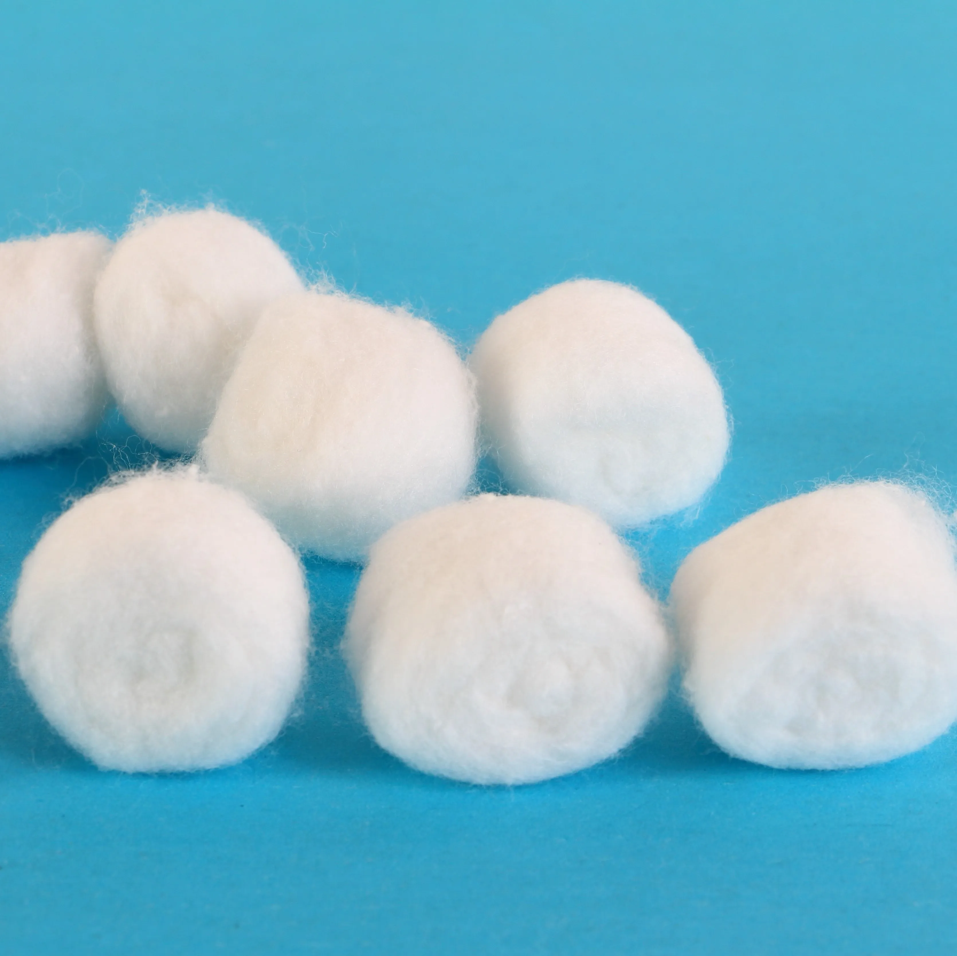 High Quality Pure Cotton Sterile White Medical Absorbent Alcohol Cotton Ball