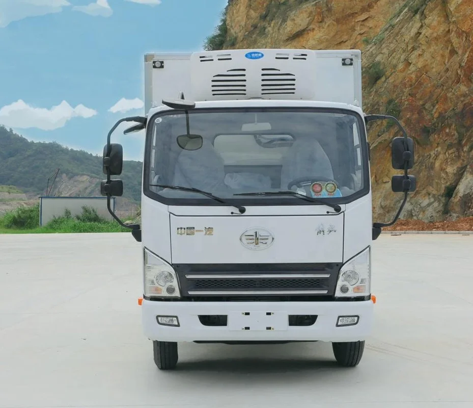 5 Tons Right Steering China Famous FAW -5 Degree 120HP Frozen Cargo Refrigerator Truck