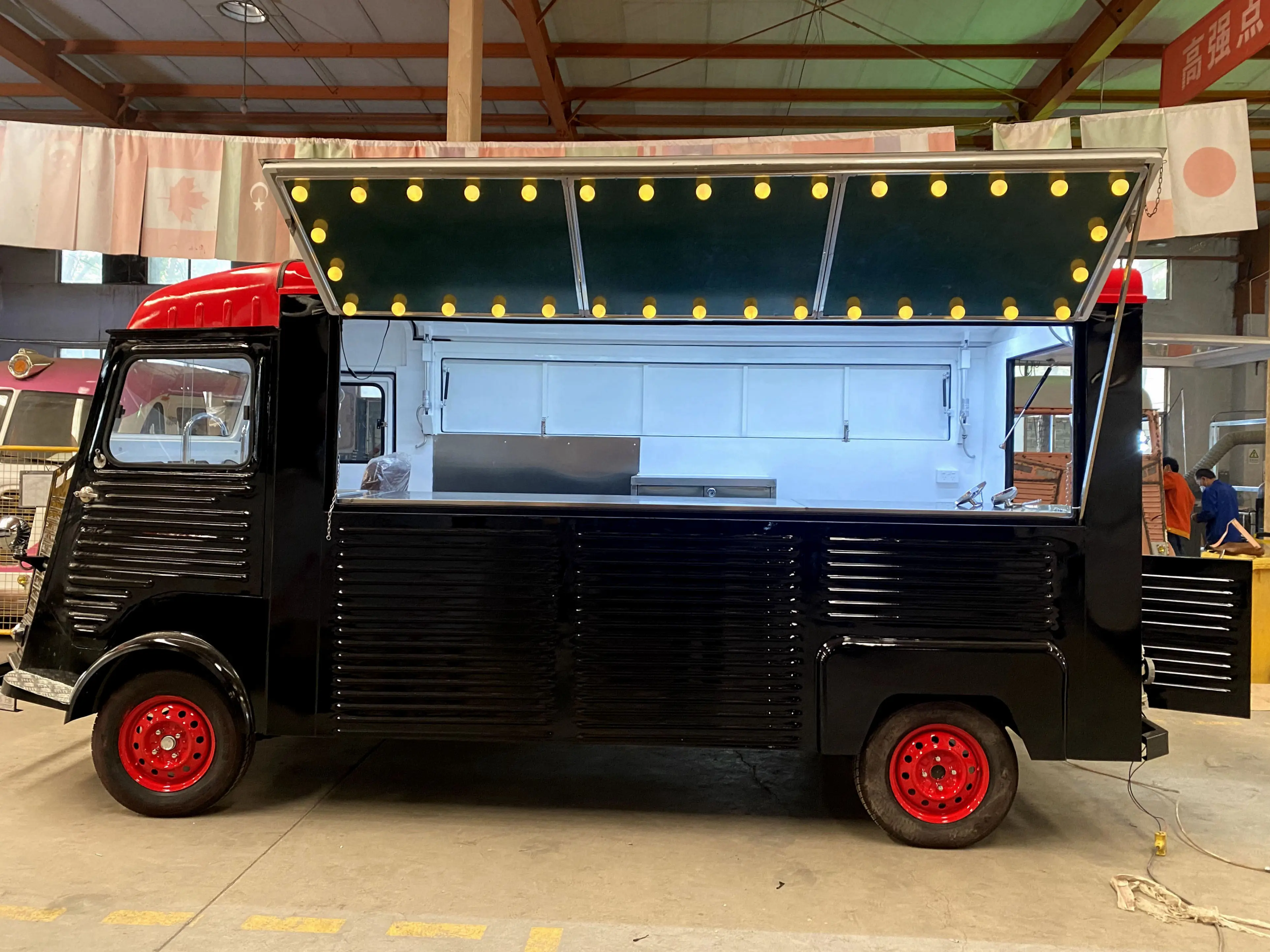 Street Food Carts Kiosk Stands for Soft Ice Cream Machine Teardrop Camper Trailers Aluminum Customized Water Tanks Food Serving