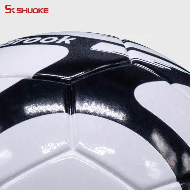 
2020 wholesale personalized quality custom pvc laminated football design soccer ball 