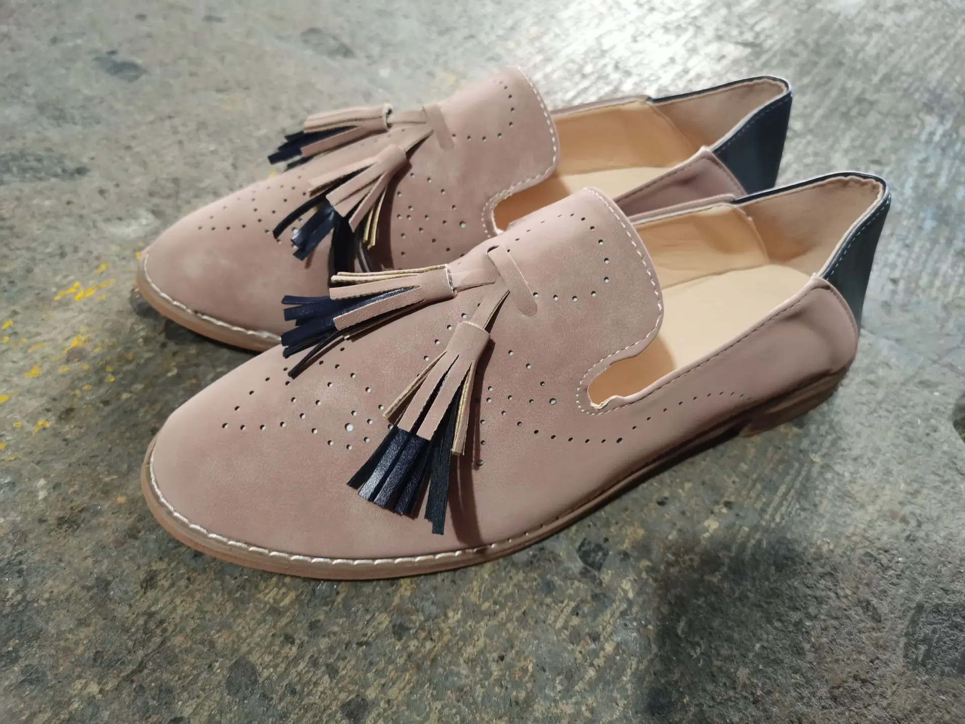  Round Head Carved Fringe Decoration Casual shoes Leather Brogues Shoes For