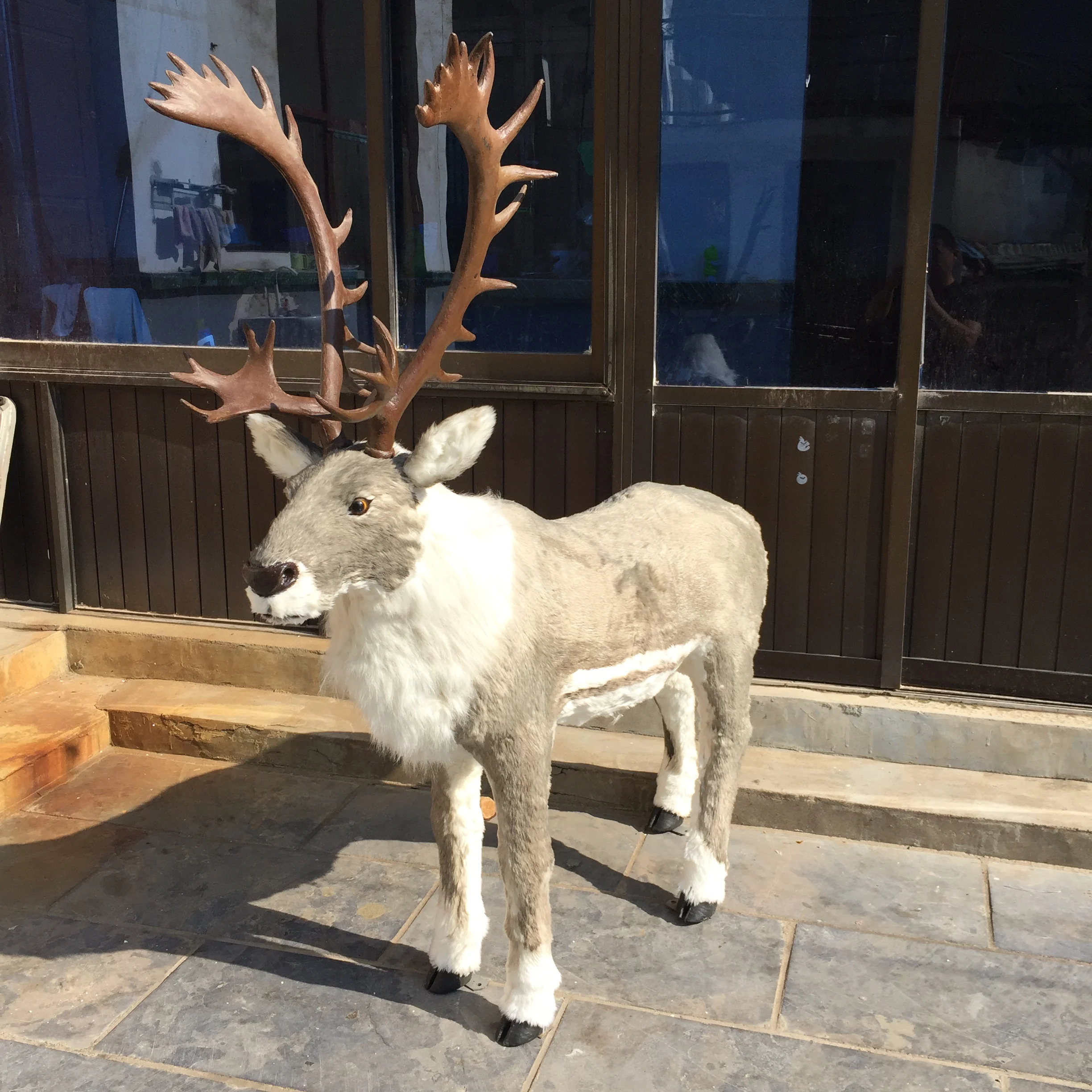 Customization mascott Plastic  Wicker  Oversized Vintage  Large Outdoor Decorations Christmas Reindeer Figurines  Xmas Reindeer