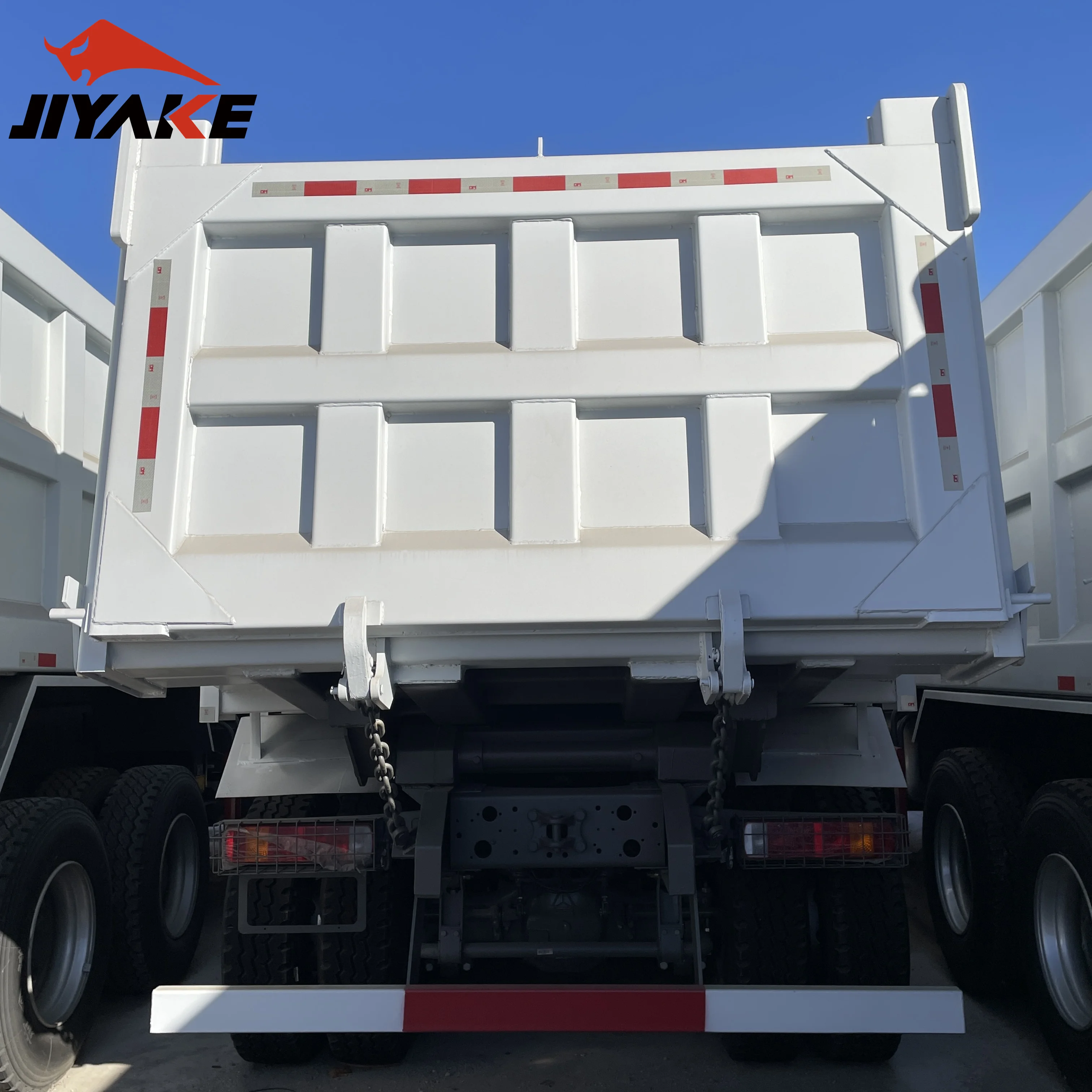 Hot Sales Used Sinotruck HOWO 10 Wheels 371HP 420HP 6X4 40ton Tipper Dump Truck Motor Moving Truck 12 Wheels Cargo Truck