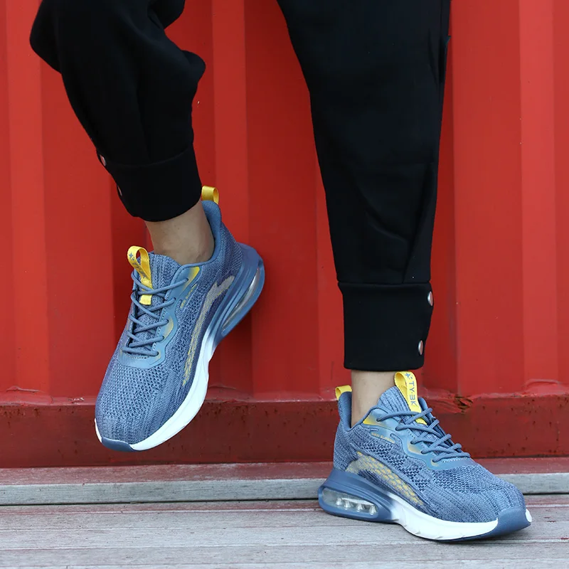 Factory Price Fashion Steel Toe Men Proof Breathable Sneakers Protective Sport Work shoes, Lightweight safety shoes 8805