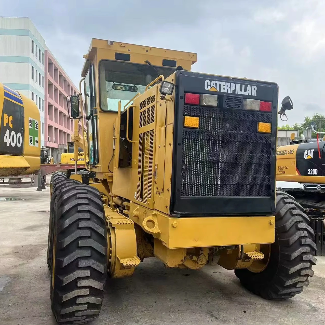 Almost New Used Original Caterpillar 160K 140K 140H Cat 140g 140m 140 Motor Grader for Road Building