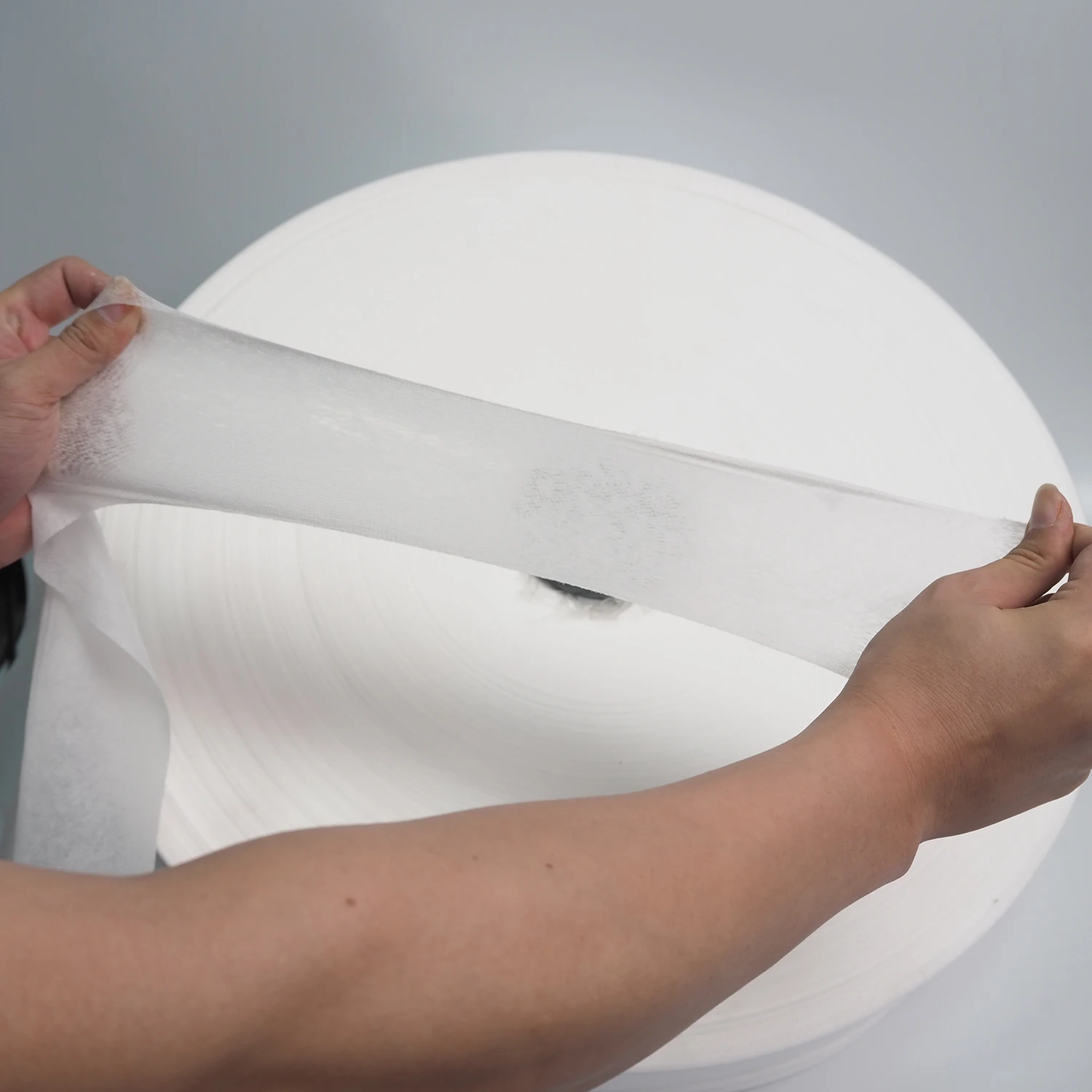 Good Elasticity Spunbond 70gsm Elastic Nonwoven Fabric For Ear