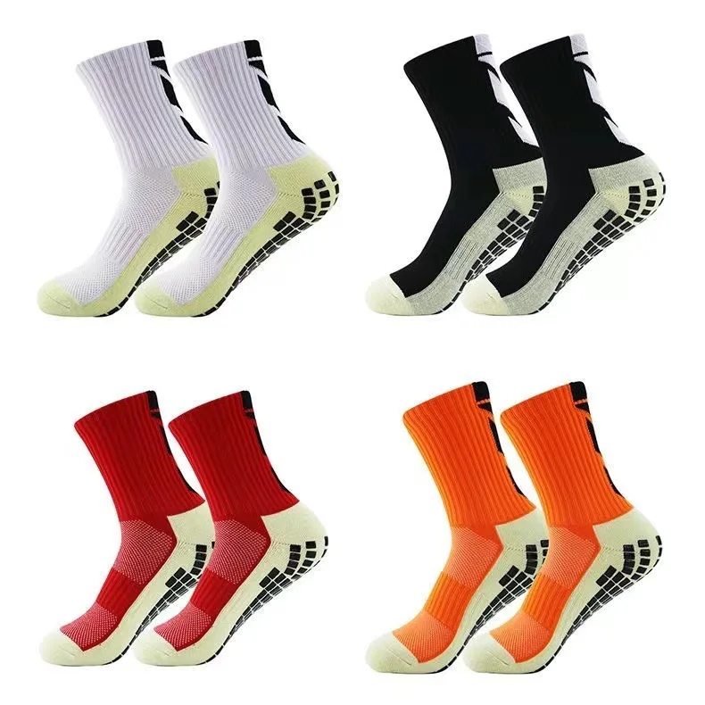 Оптовая продажа высококачественные противоскользящие баскетбольные носки махровые дышащие спортивные для молодых мужчин экипажа