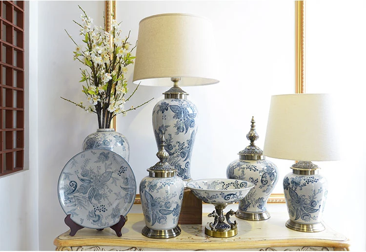 Chinese style blue flower figure antique table ceramics lamp for living room