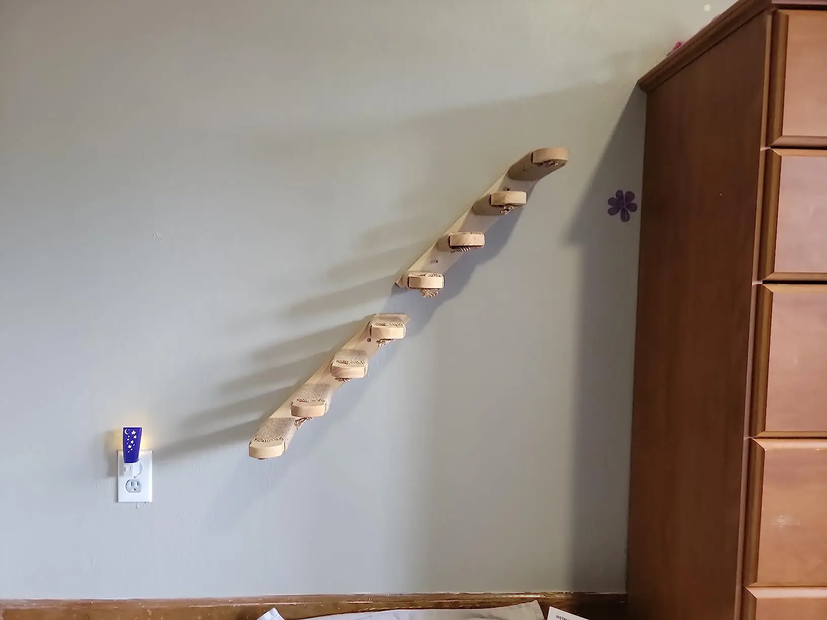 Wooden Cat Climbing Shelf Wall Mounted Four Step Cat Stairway with Jute Scratching for Cats Perch Platform Supplies