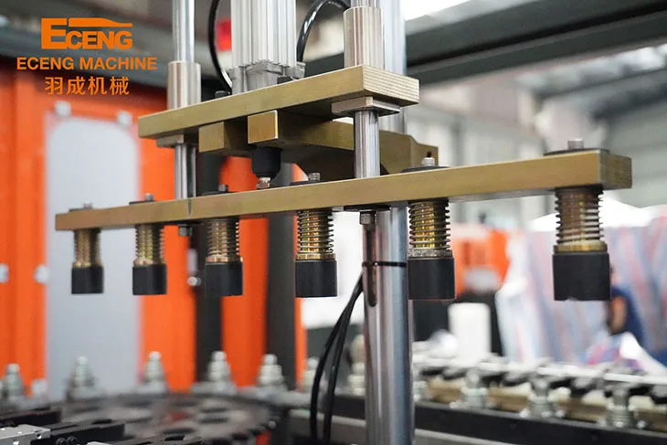 products 6 cavity blow moulding molding used pet beverage bottle blowing machine for making bottles