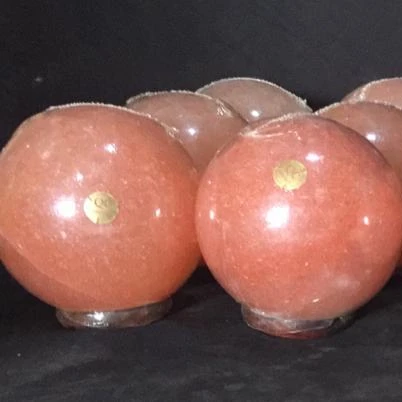 2020 new natural himalayan crystal pink rock table lamp