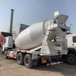 SINO TRUCK HOWO 6X4 бетономешалка хорошее состояние высокое качество 10 колес
