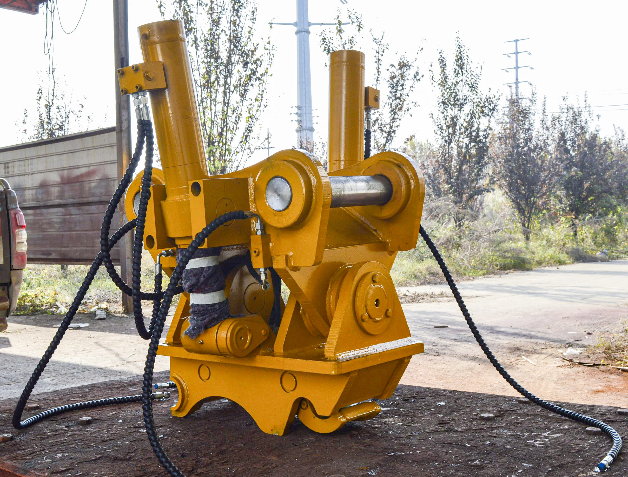 China Manufacture Direct Sale Hydraulic Rotating Quick Hitch Suitable 1-50Ton Excavator
