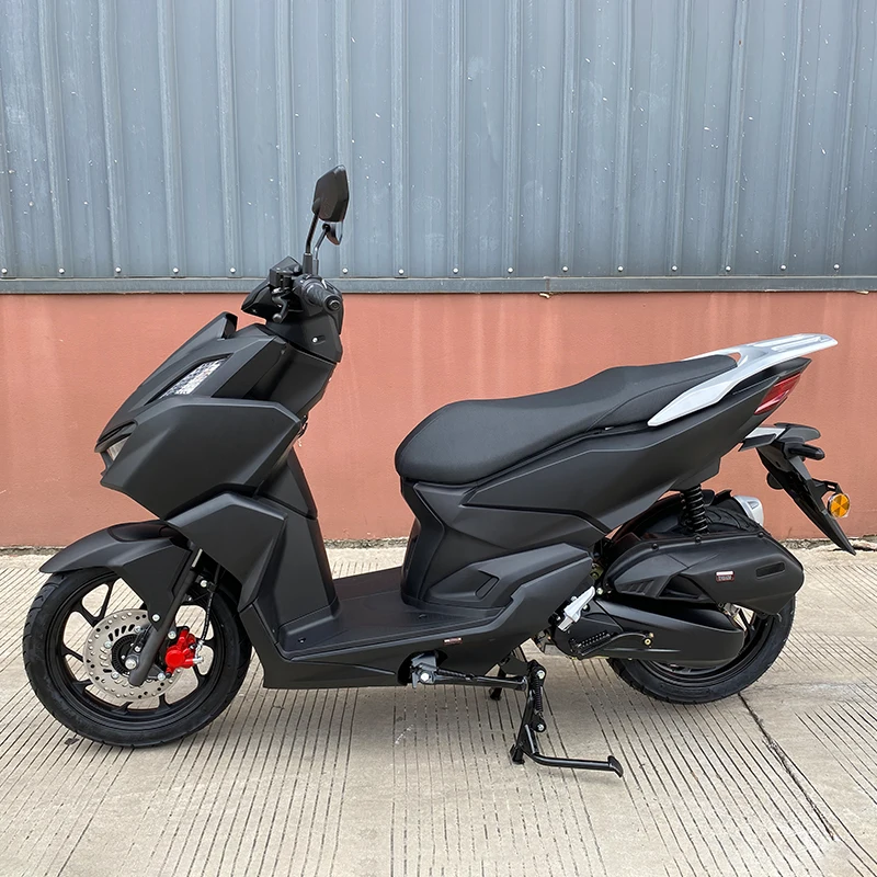 EPA EEC Customization 125 150cc gasoline scooter high speed gasoline motorcycle in stock with front rear disc brakes