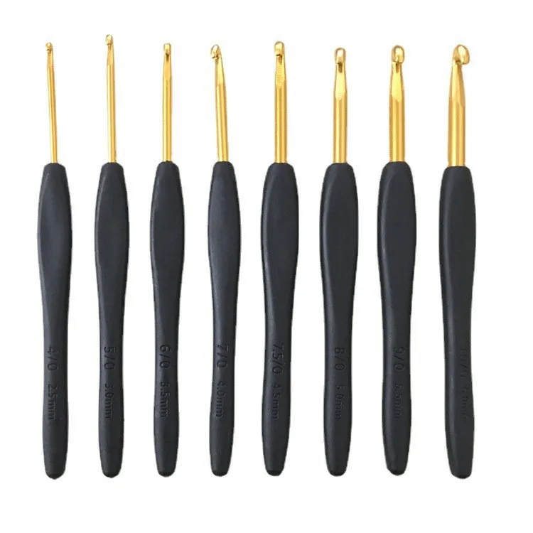 2023 new color crochet head wooden handle multi-size knitting tool set color aluminum crochet