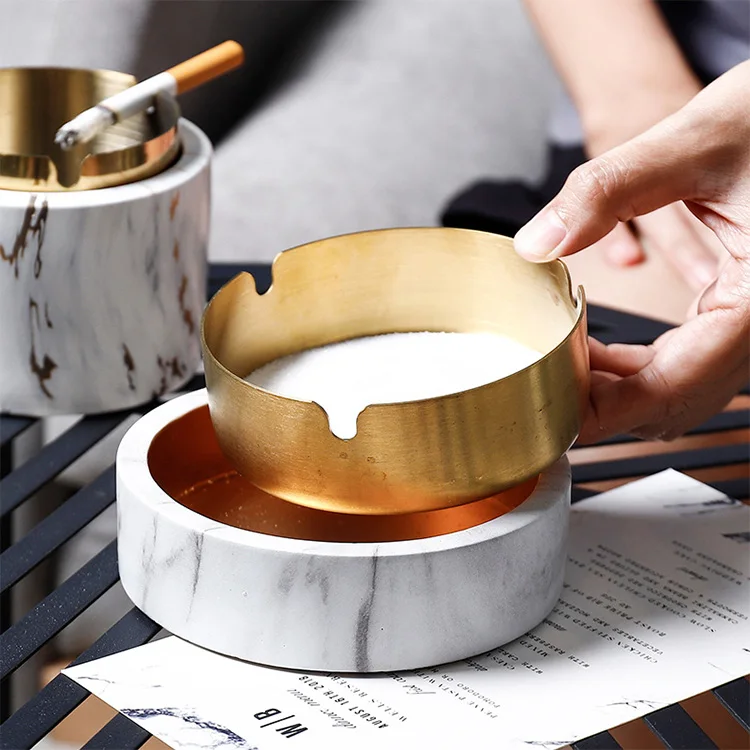 Creative High quality stainless steel lighter Ashtray Hotel Home Portable logo can be customized ashtray cigarettes