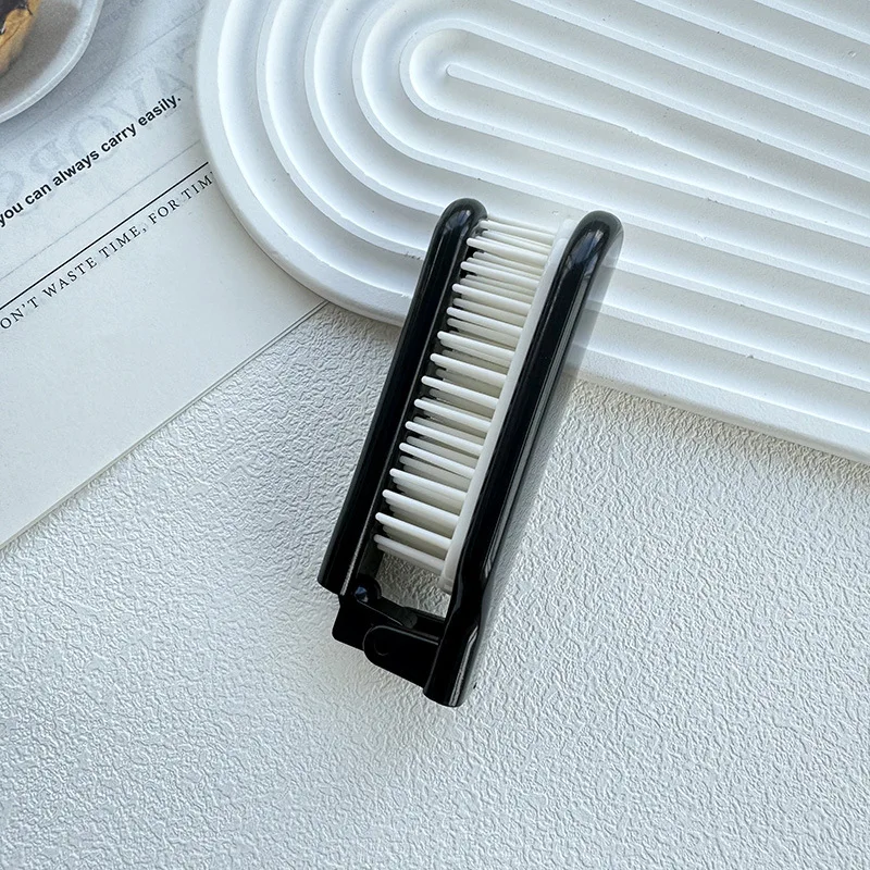 Wholesale Cheap Price Multicolor Folding Hair Comb Travel Pocket Mini Portable Hair Brush Accept Your Logo